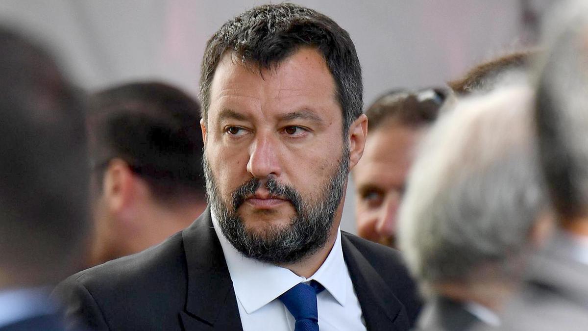 Coronavirus. Poliziotto della scorta di Matteo Salvini positivo