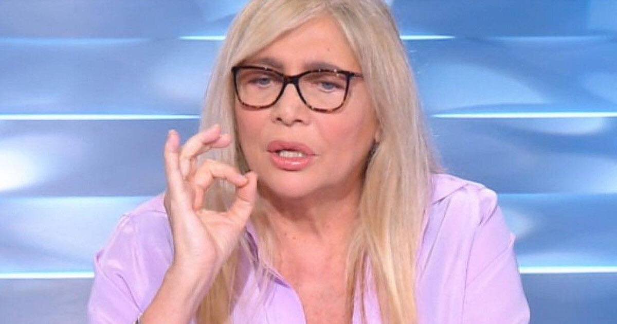 Mara Venier insulta una fan che la critica