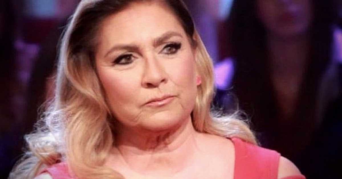 Perché Romina Power indossa sempre abiti larghi