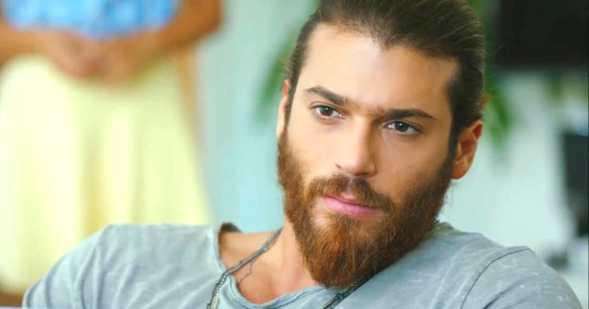 Can Yaman da giovane stupisce i fan