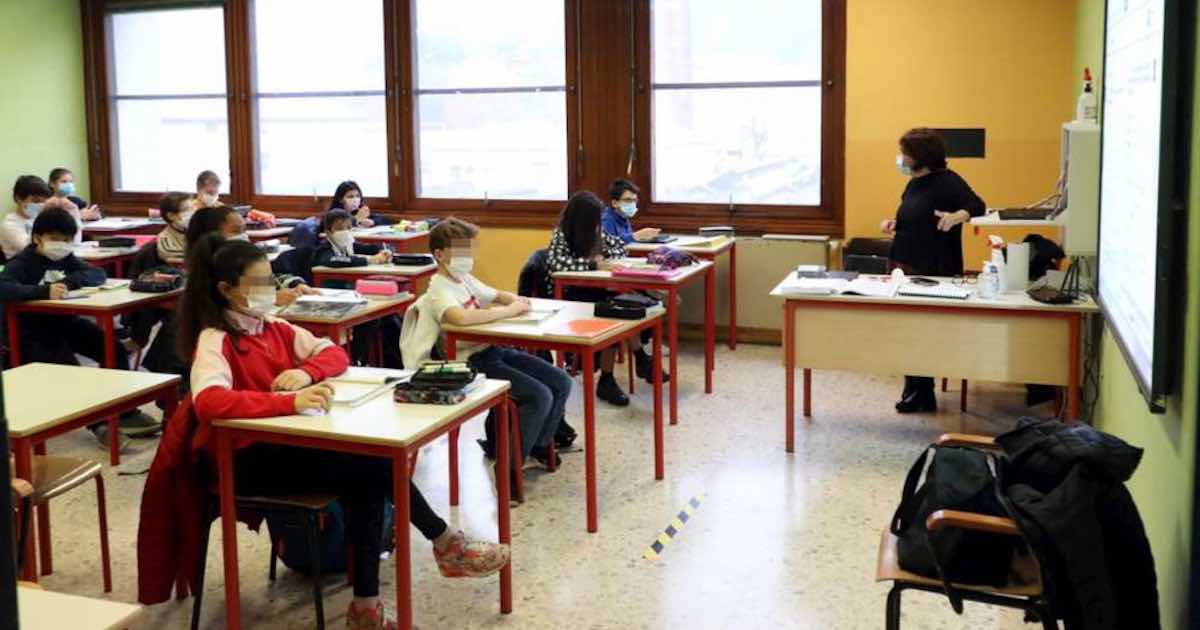 Covid e scuola, la proposta del ministro De Micheli