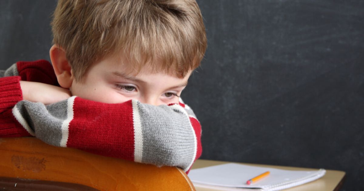 Regalo di Natale per tutta la classe tranne per un bambino