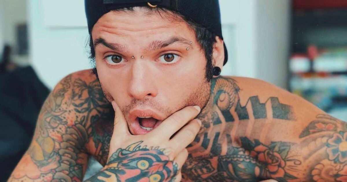 Fedez invia pagliacci alla Rai