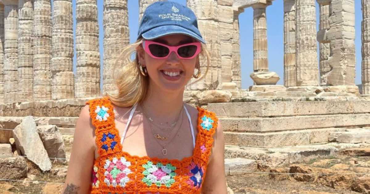 Chiara Ferragni detta moda da Atene