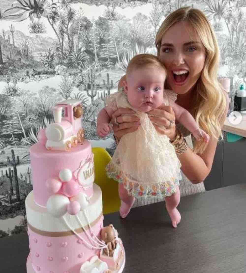 Chiara Ferragni festeggia 4 mesi di Vittoria