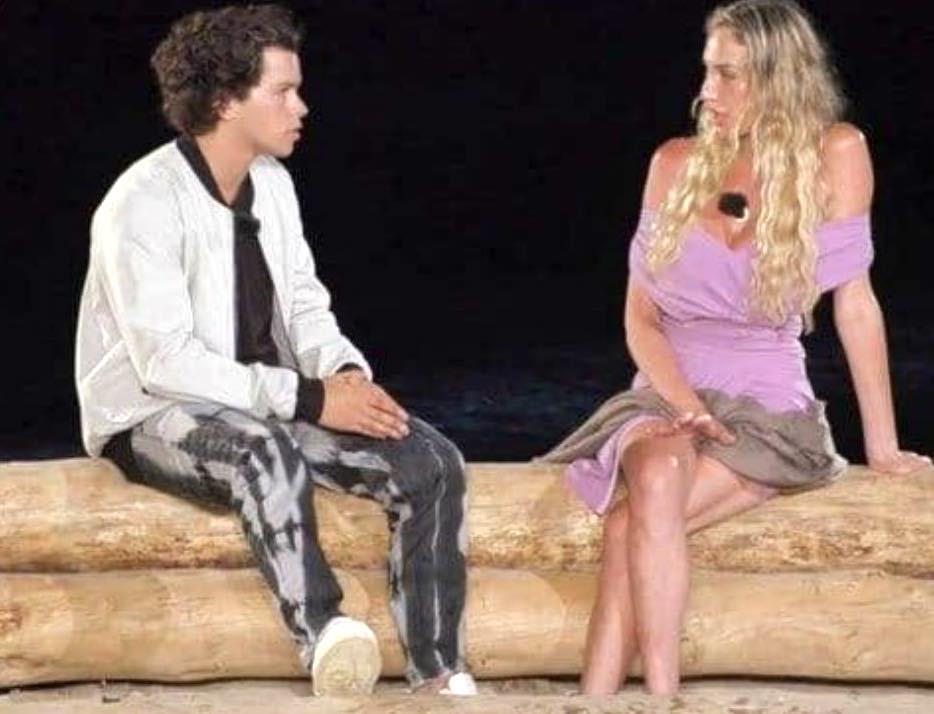 Il falò di Tommaso Valentina Temptation Island