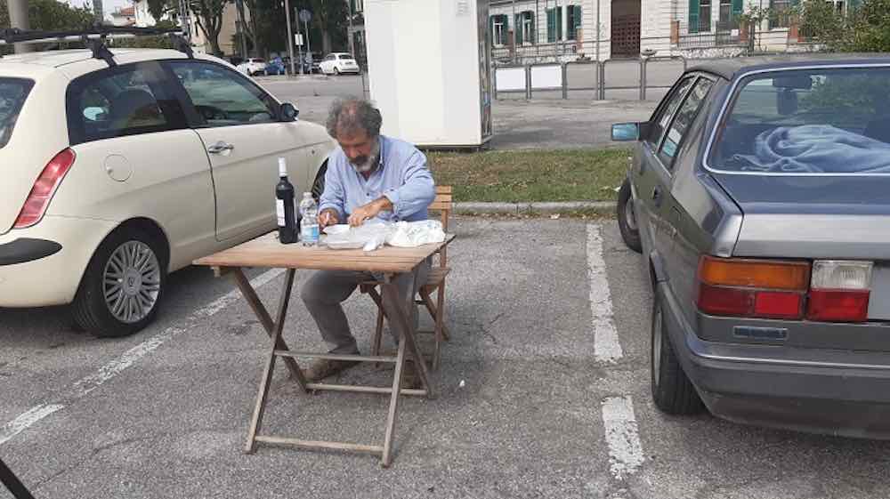 Meglio in un ufficio che costretto vaccinarmi