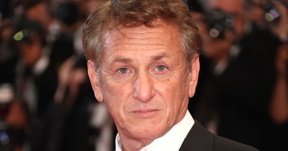 Sean Penn contro i no vax