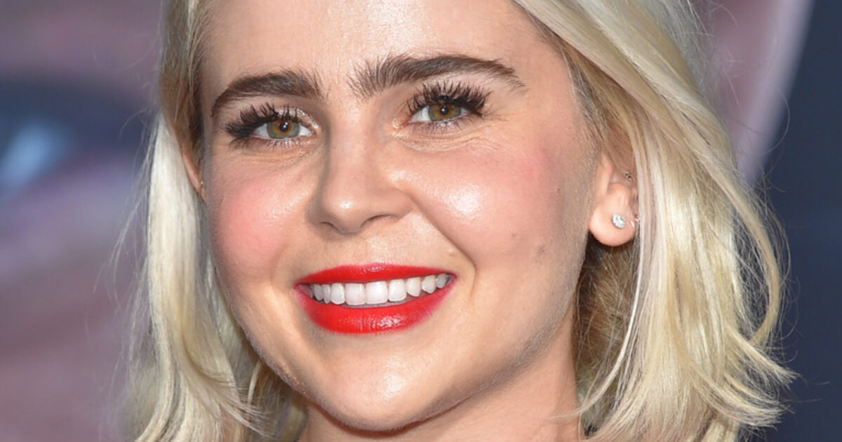 Mae Whitman, pansessuale