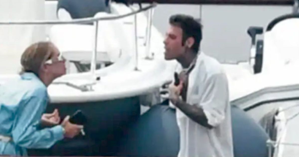 Fedez e Chiara Ferragni lite in alto mare