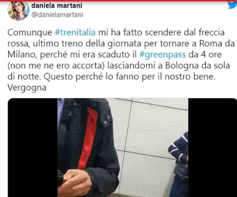 Daniela Martani Mi hanno fatto scendere dal treno