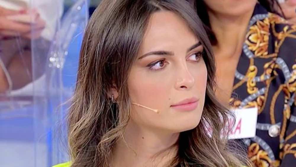 Andrea Nicole insultata Gianni Sperti