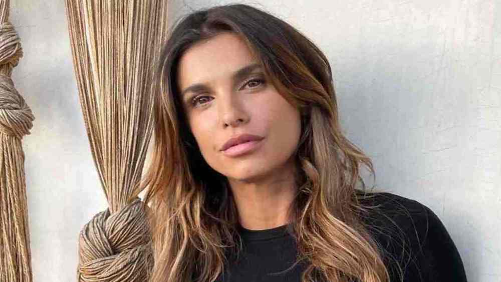 Elisabetta Canalis che titolo di studio ha