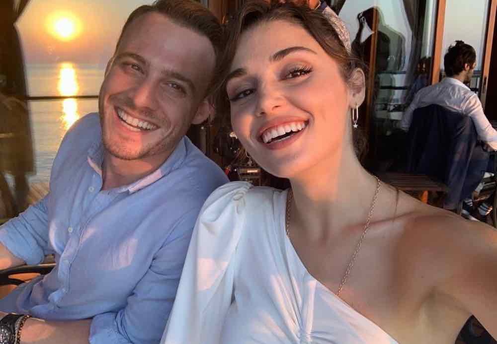 Kerem Bursin e la fidanzata Hande Ercel