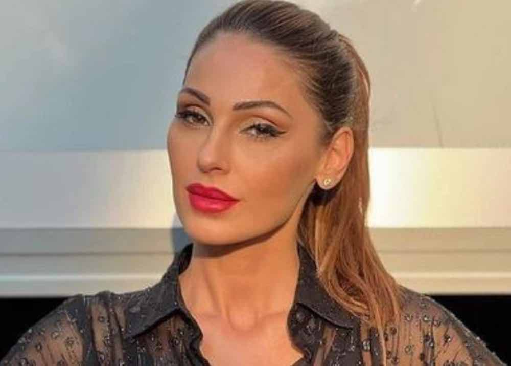 Anna Tatangelo spiazzata