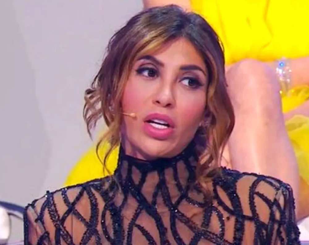 mila suarez pupa secchione