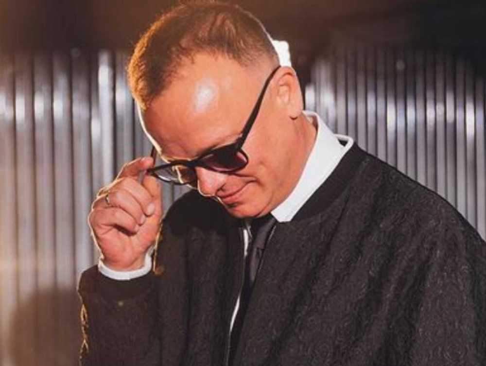 Gigi D'Alessio sbugiardato