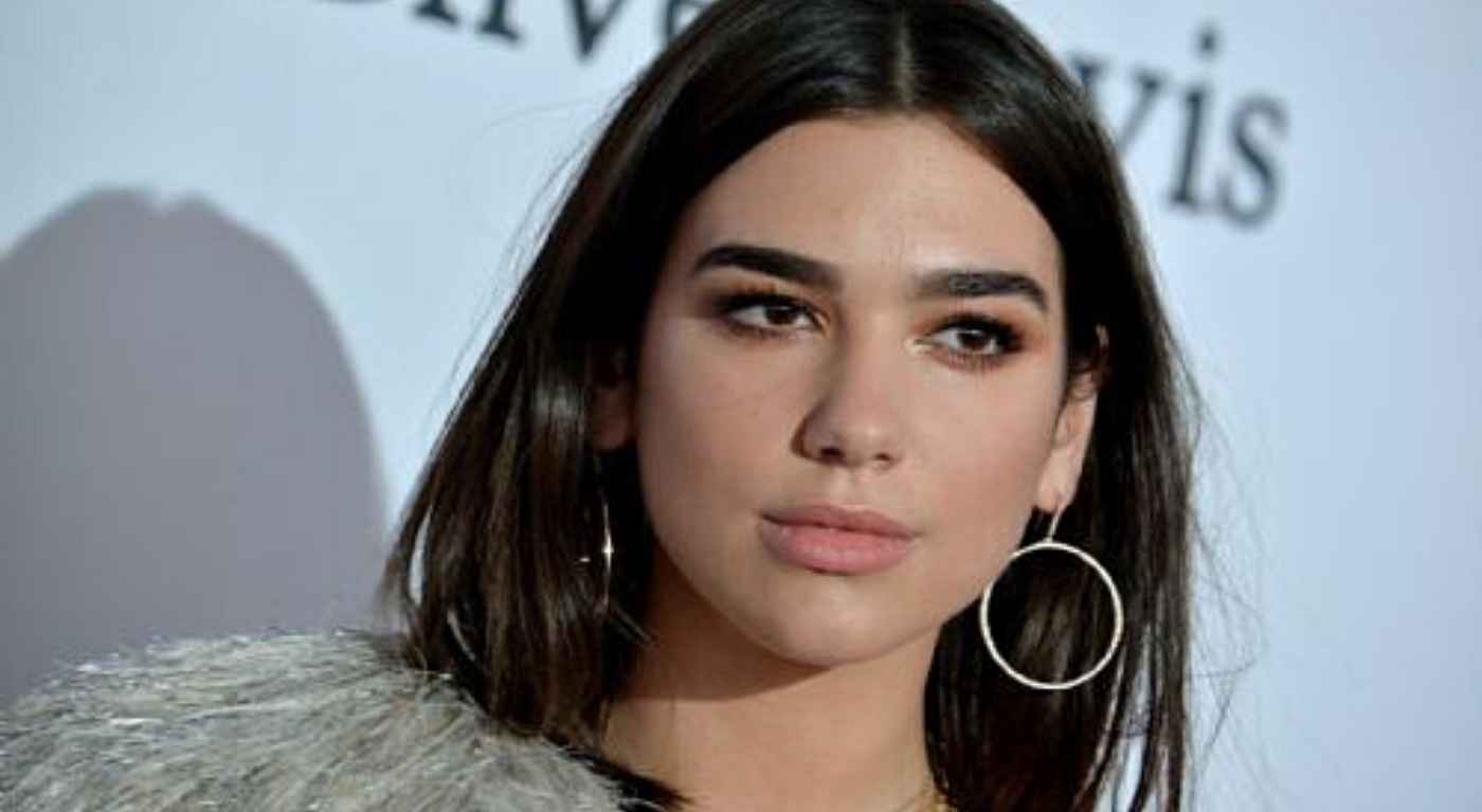  Dua Lipa