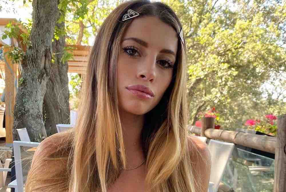 Francesca Barra e Paola Turani asfaltano Chiara Nasti