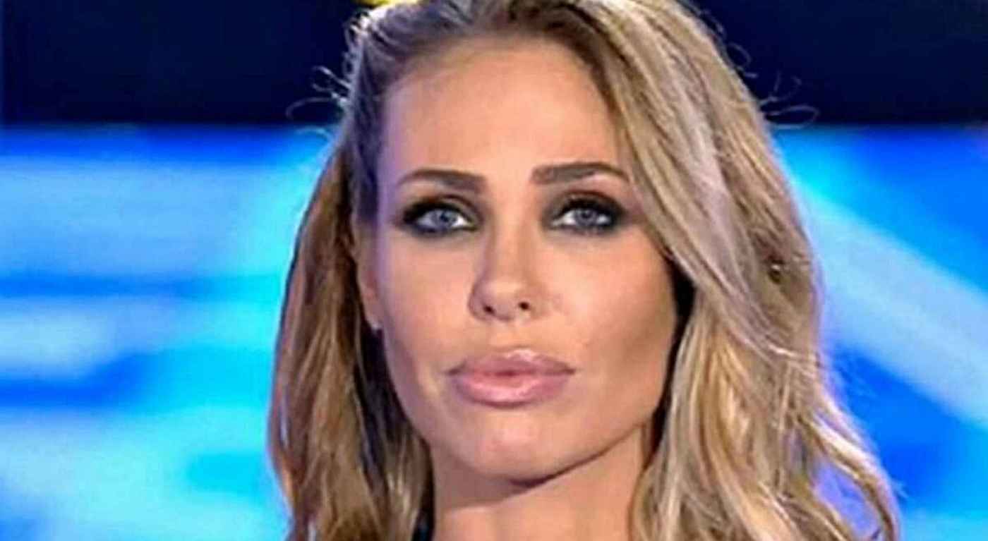 Ilary Blasi vuota il sacco