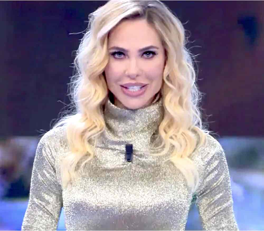 Ilary Blasi tradita amici