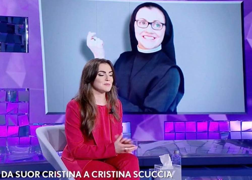 Suor Cristina abbandona il convento