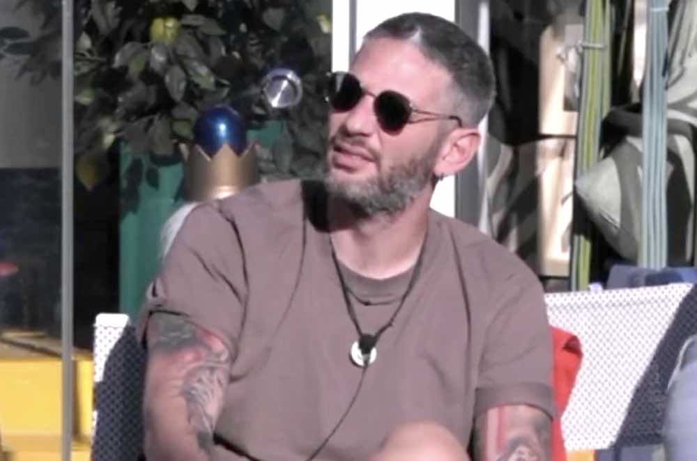Edoardo Tavassi imita Antonella Fiordelisi