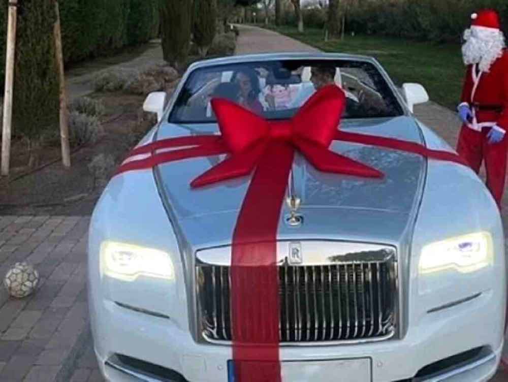 Georgina a CR7 Rolls Royce