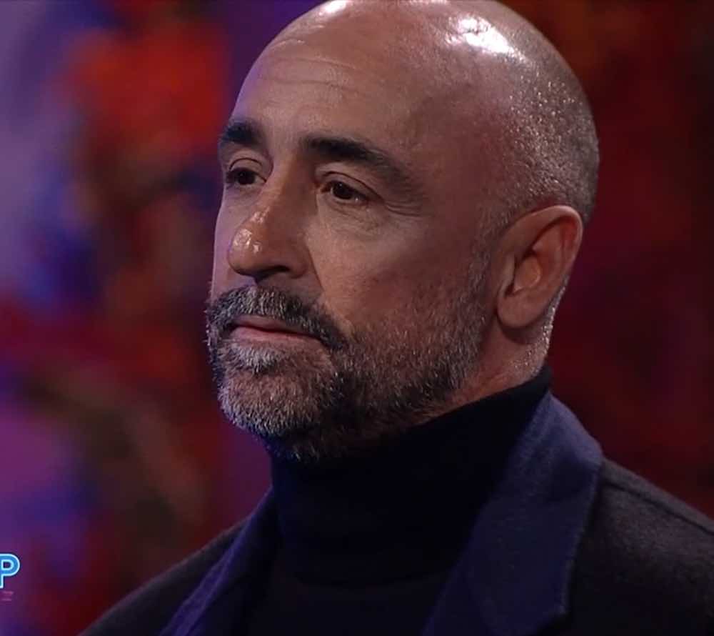 frase di Nikita scatena pubblico