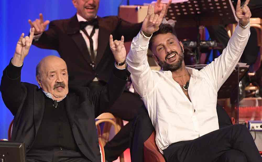 Fabrizio Corona a Costanzo omaggio