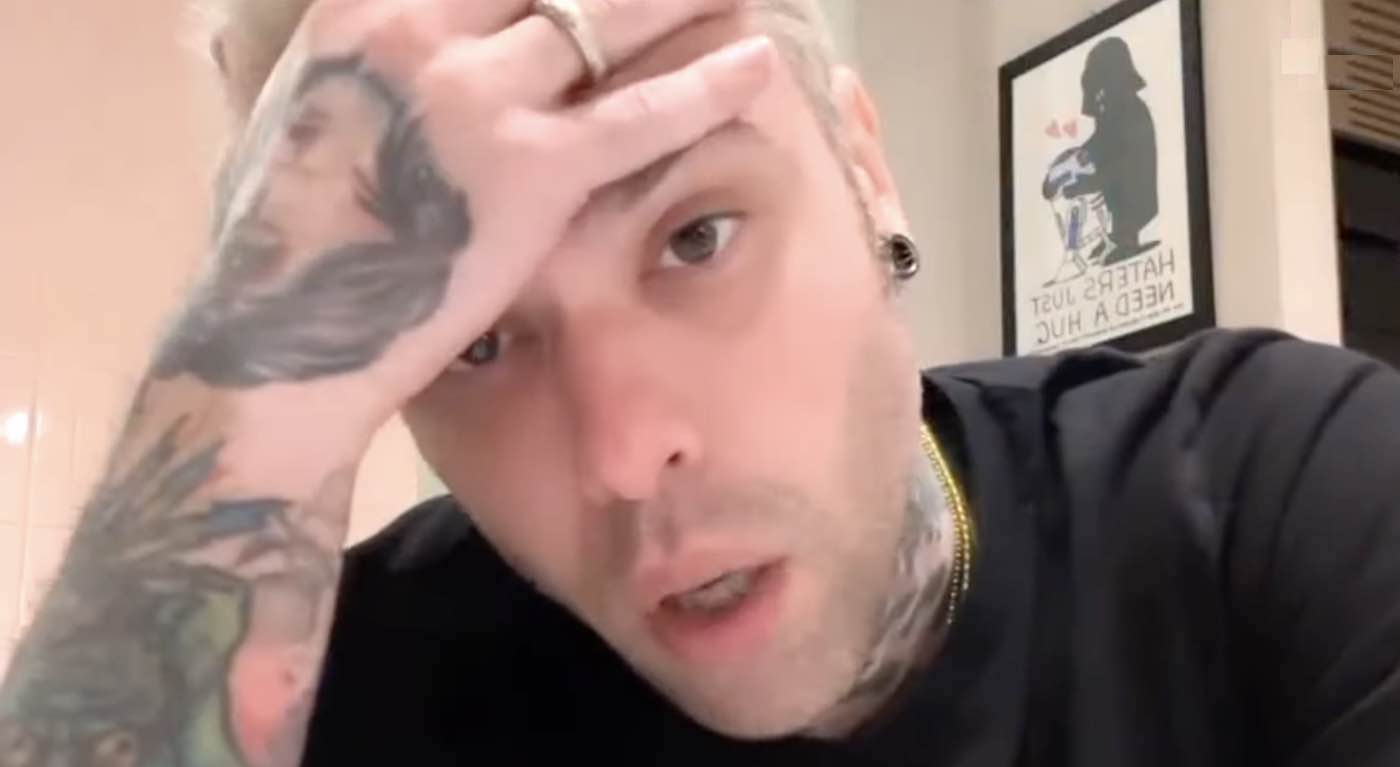 Fedez rompe silenzio social