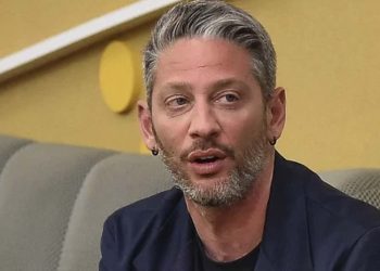 GF Vip 7. Edoardo Tavassi il gesto contro Nikita Pelizon solleva le discussioni in rete