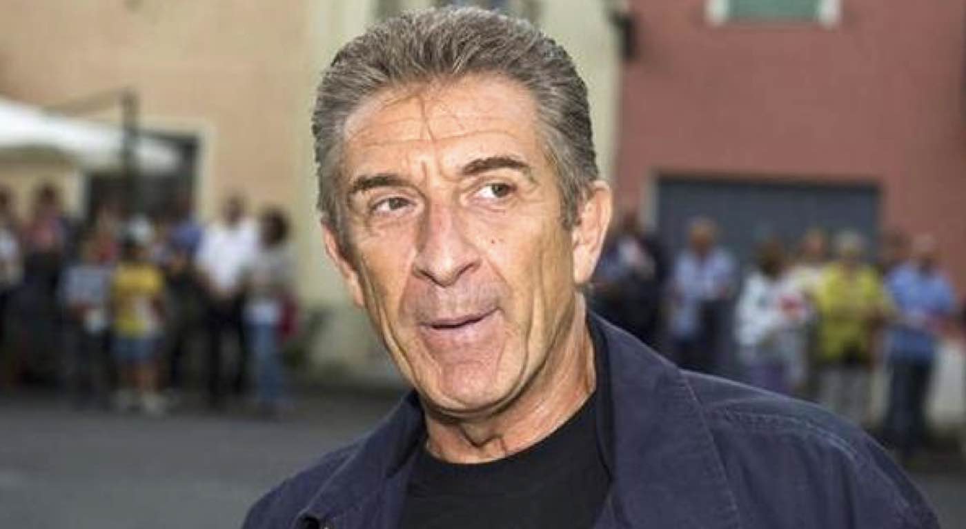 Ezio Greggio si mette male per lui