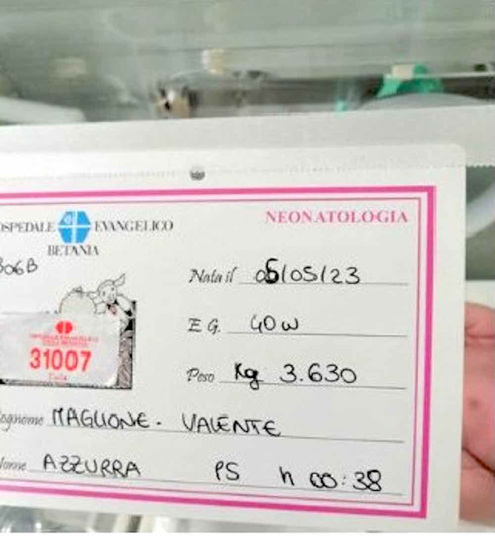 Azzurra prima bimba nata Napoli