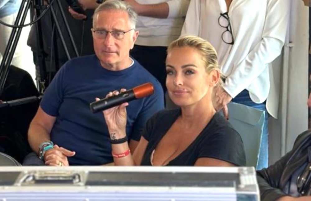 Paolo Bonolis e Sonia Bruganelli Orietta Berti rompe silenzio