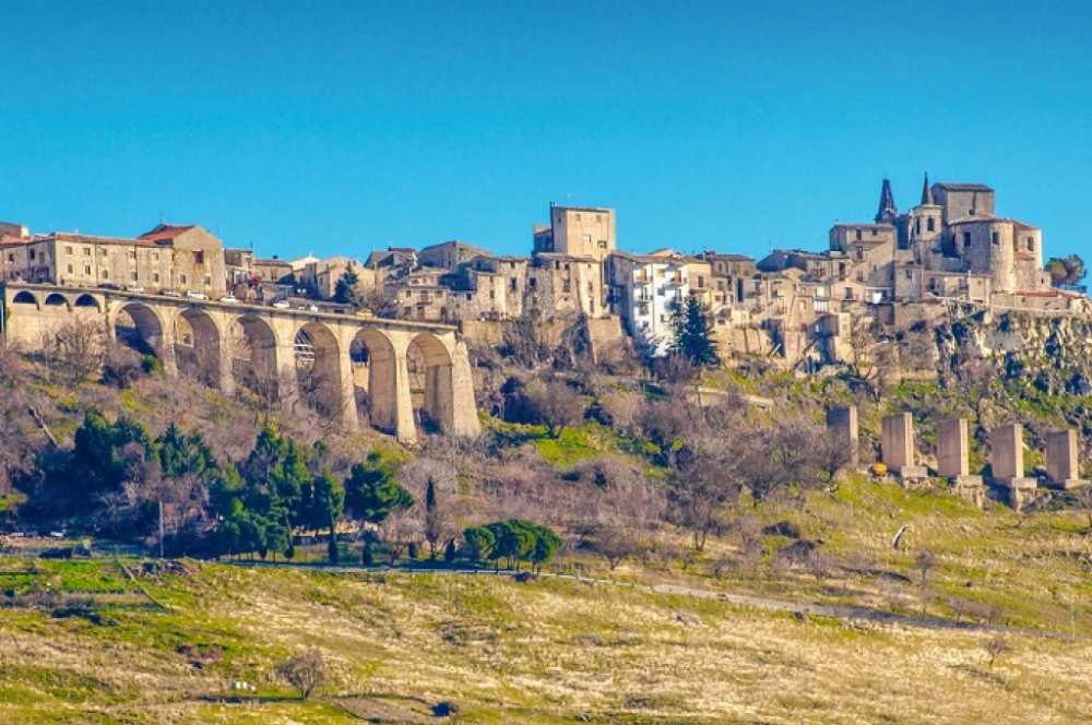 Bonus 5000 euro, borgo siciliano