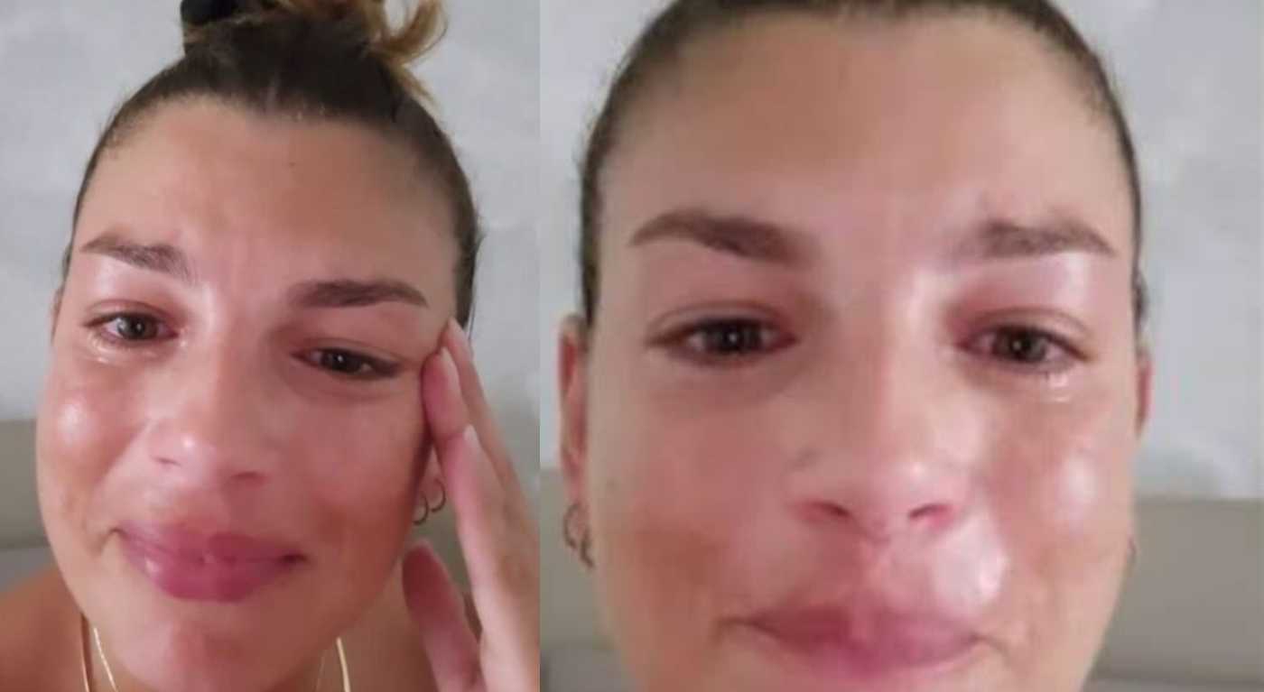 Emma Marrone in lacrime