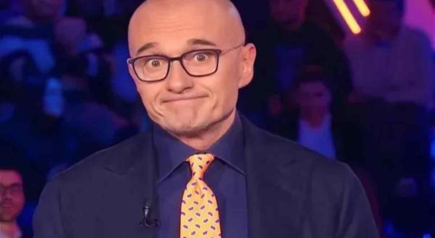 Grande Fratello, un concorrente ha deciso di abbandonare la casa: cos'è successo nella notte