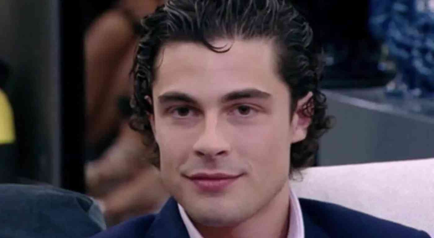 Grande Fratello, Vittorio scoppia in lacrime: "Un dolore troppo grande" | Cos'è successo