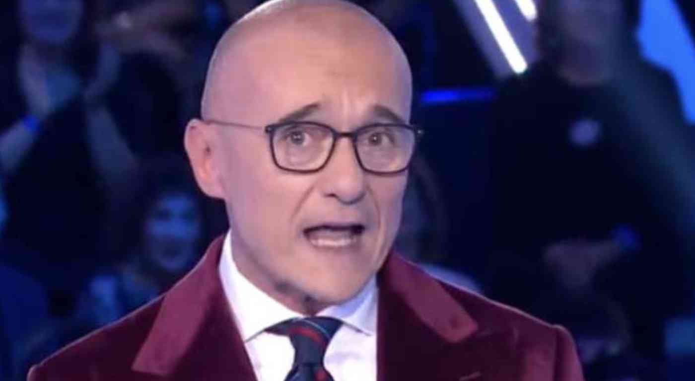 "Non posso più restare, me ne vado" Grande Fratello, vuole uscire dopo il rientro di Beatrice