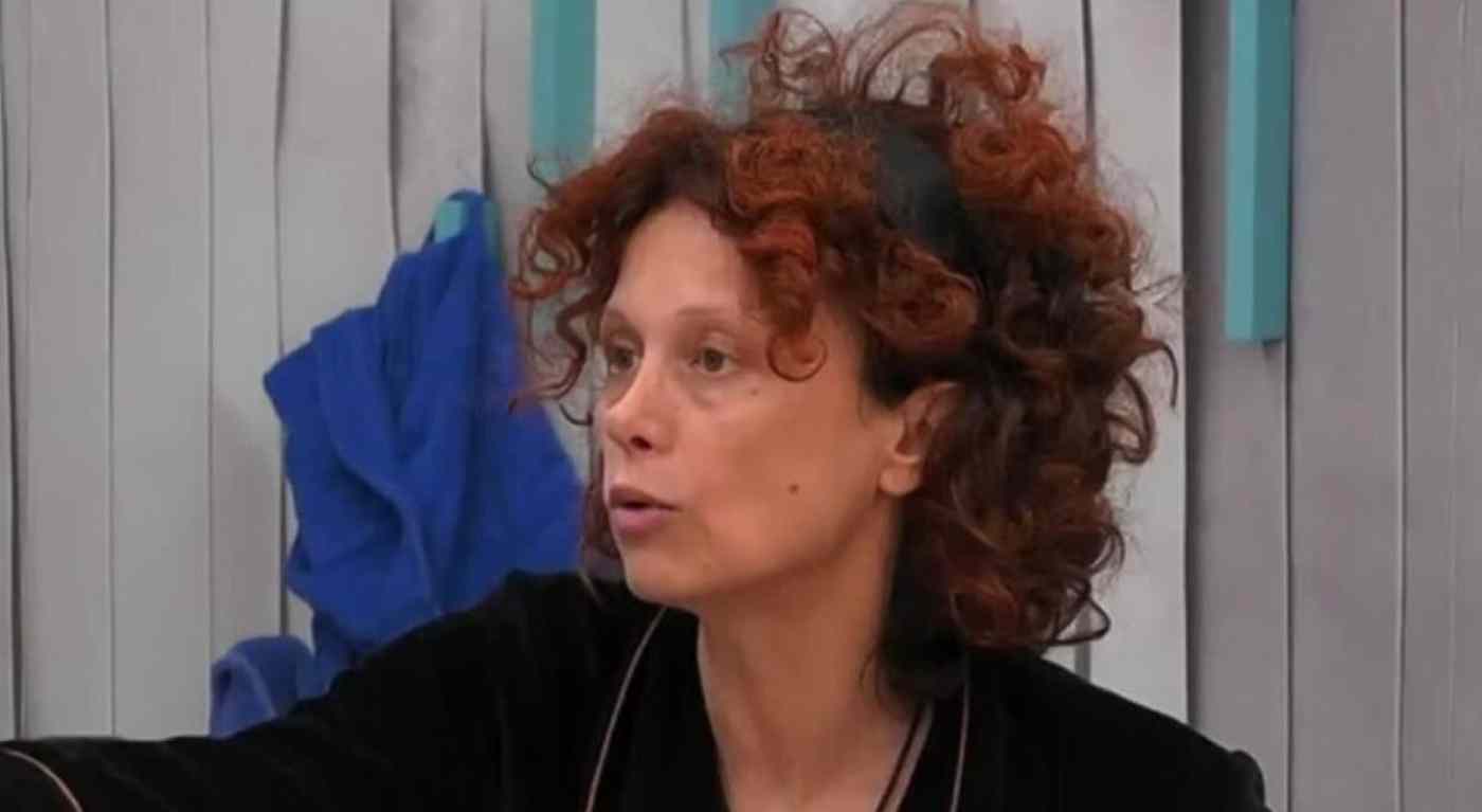 "Vi dico chi è davvero". Beatrice svela dettagli choc sull'ex concorrente del GF a Stefano e Sergio