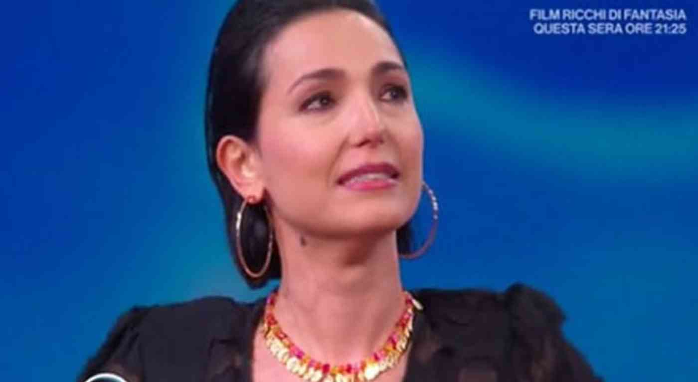 "C’è una cosa che devo dirvi". L'annuncio tra le lacrime di Caterina Balivo: "Tra poco saremo in tre.."