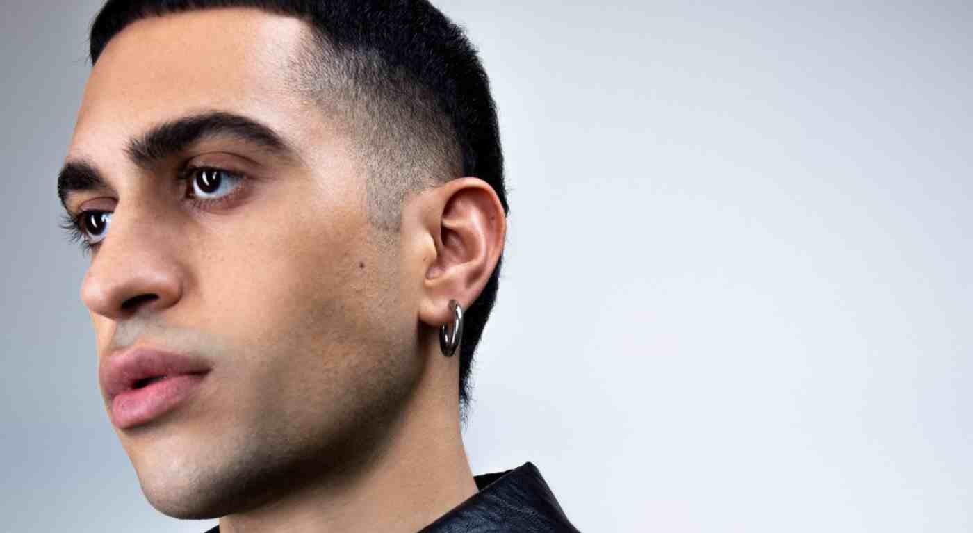 "Lui è gay". Stefano Miele confessa tutto sul famoso cantante italiano. La rivelazione che nessuno si aspettava