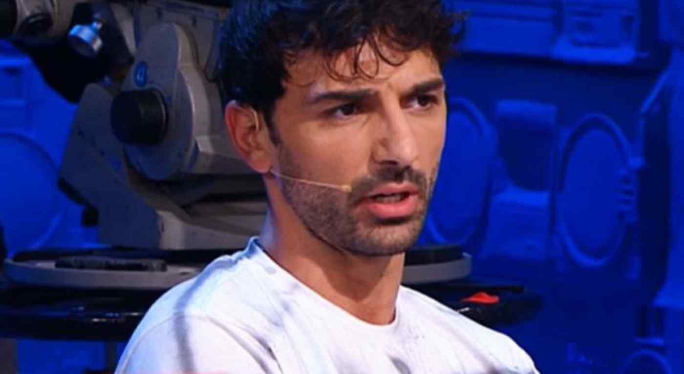 Amici, Holden e Francesca Tocca sono sempre più vicini ma Todaro non ci sta: "Dovrai pur tornare prima o poi..."