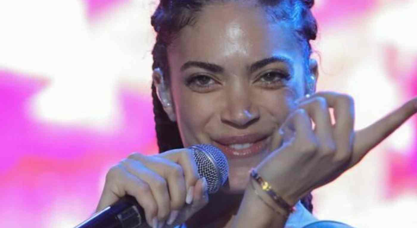 Elodie sta male, l'annuncio choc della cantante: "Il mio corpo mi manda dei segnali", concerti sospesi