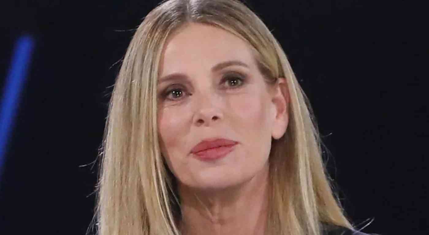 Stefano De Martino, svelato il messaggio bomba. Ecco come Belen ha scoperto il tradimento con Alessia Marcuzzi