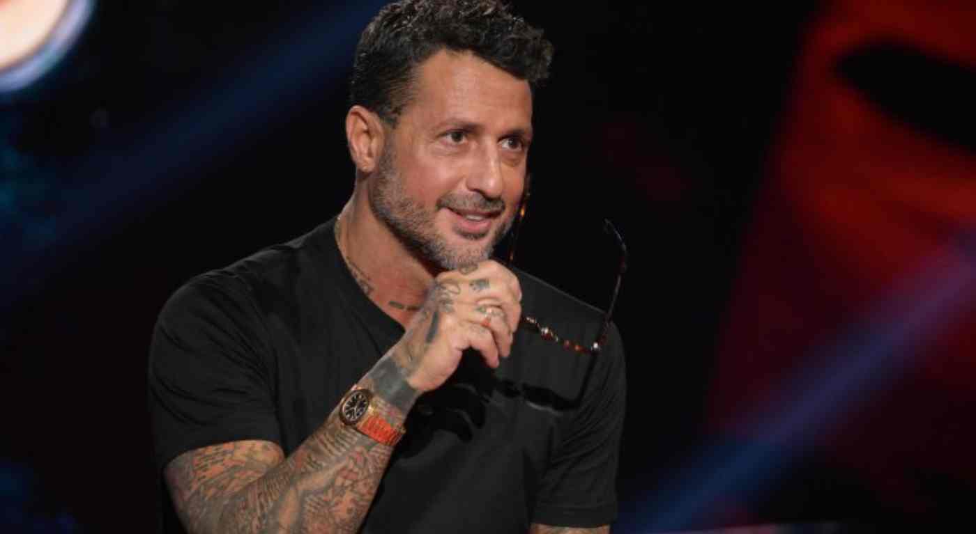 "Non è ancora finita tra Totti e Ilary!". Fabrizio Corona svela tutto sulla coppia: "Vi spiego perchè sono ancora insieme"