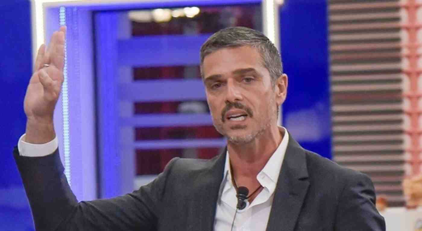 Grande Fratello, Varrese sbotta contro Beatrice e minaccia di chiamare l'avvocato: "Adesso faccio un casino"