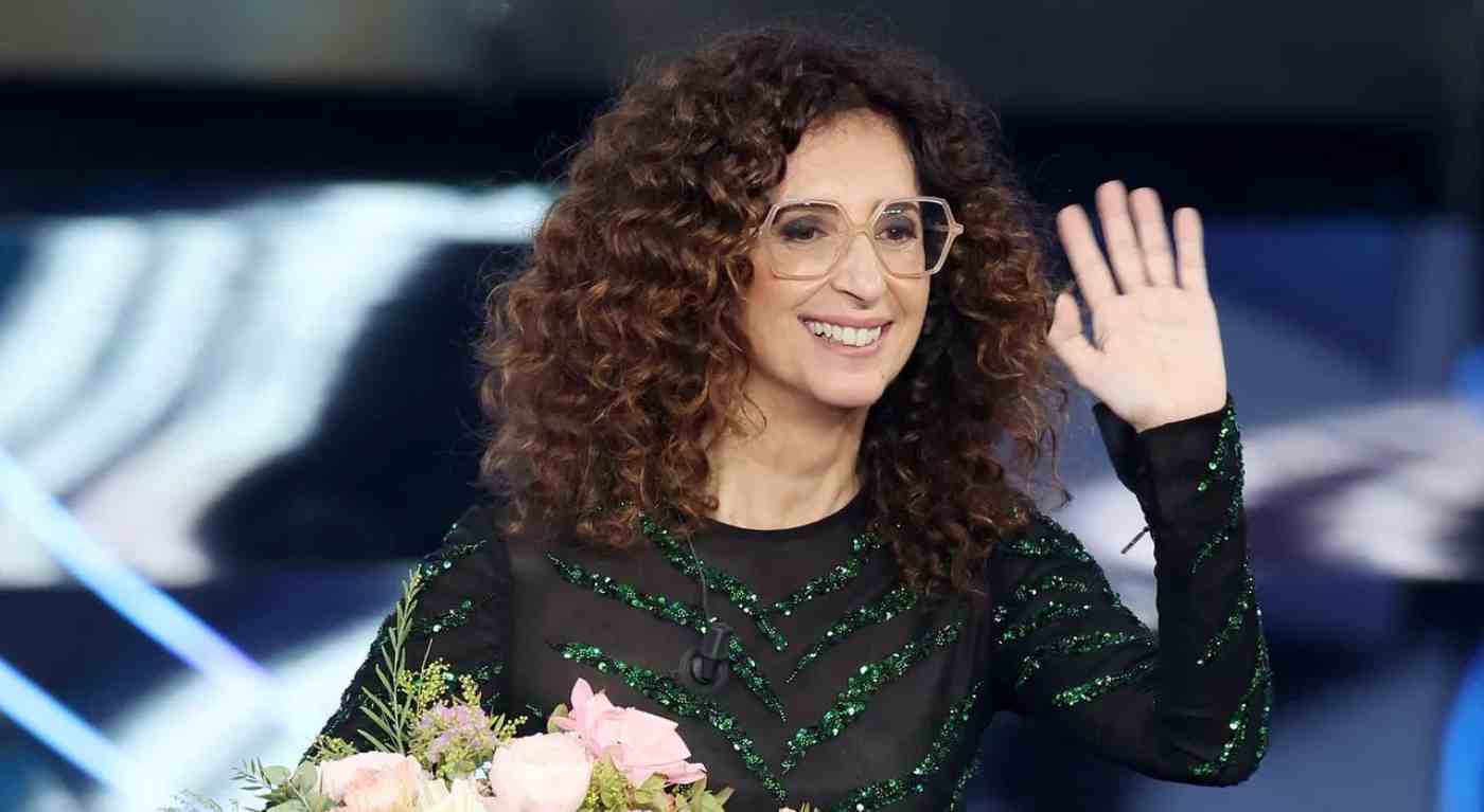 Chi è Teresa Mannino, vita privata della co-conduttrice di Sanremo 2024: figli, compagno e la sua carriera