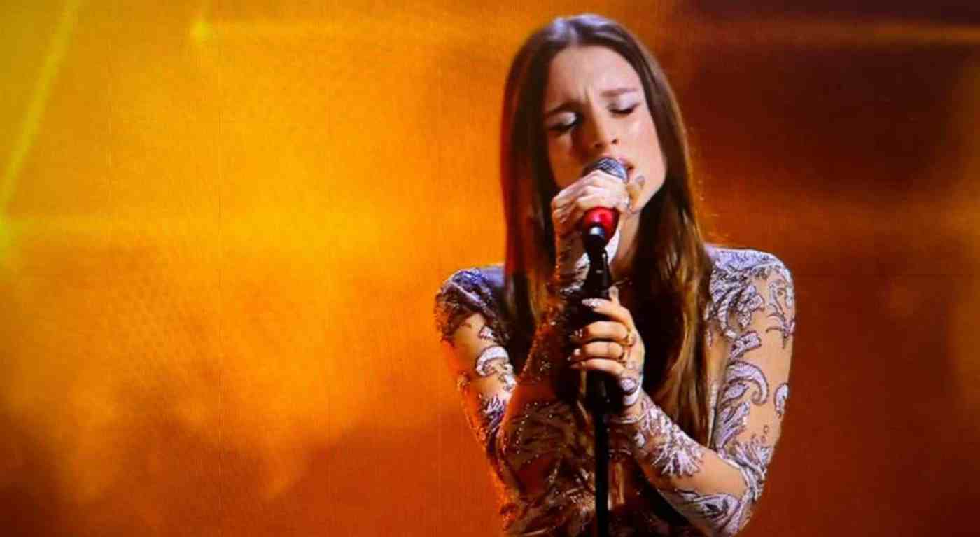 Angelina Mango svela tutto: ecco il vero motivo dietro la scelta di cantare 'La Rondine' del padre